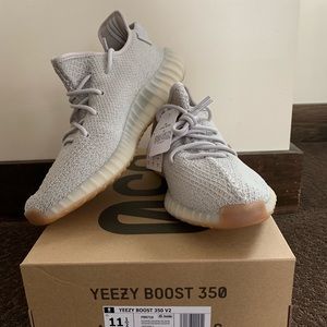 Meet your Posher, Avery